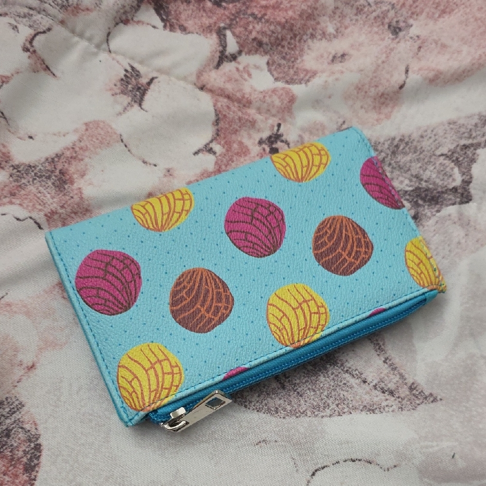 Nwot Colorful Concha Wallet